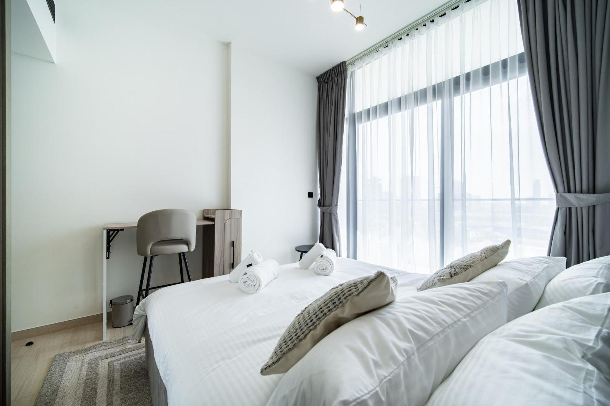 Spacious Jvc 1br With Crib - Balcony&park Walks * Dubai