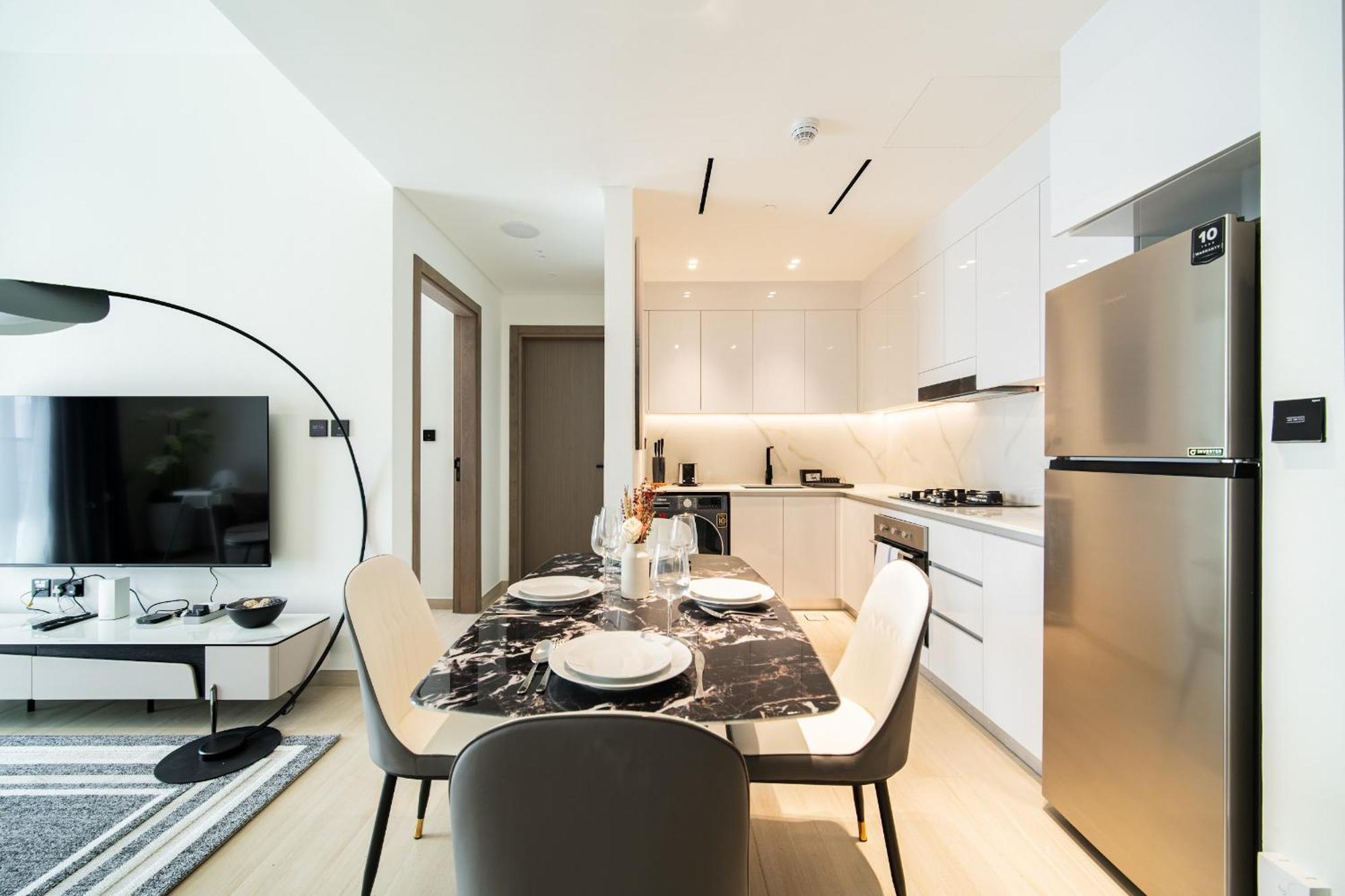 Spacious Jvc 1br With Crib - Balcony&park Walks